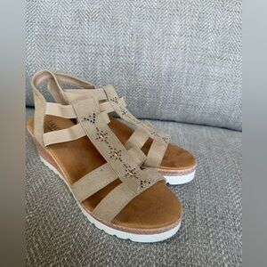 Chic Tan Sandals with Embellishments